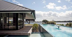 丹尼尔马歇尔建筑师事务所在新西兰壮观的湖景住宅
