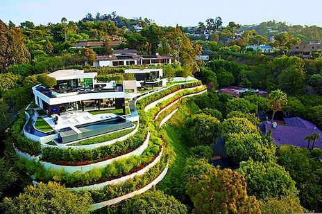 Opvallend luxe en gevarieerde Laurel Way Residence in Beverly Hills