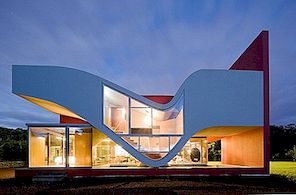 Ohromující zdobení domů na Azorských ostrovech: dům na letu ptáků