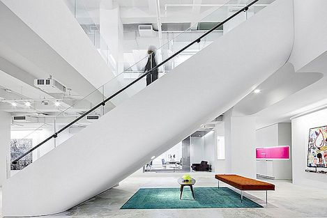 Överraskande Red Bull kontorer i New York Designad i en modern, "Low Key" Tone