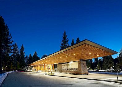 Αειφόρο κέντρο διαμετακόμισης πόλης Tahoe που εμφανίζει ρωσικά στοιχεία