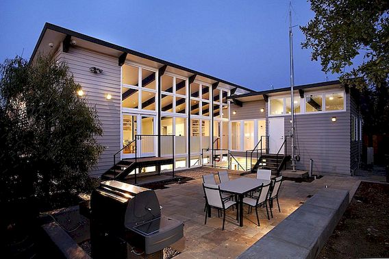 Održivi dom svijetle ukrašen: Neto Zero Energy Moderna kuća