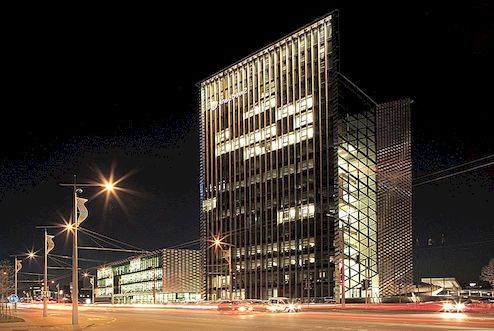 Kantoor van Swedbank door Audrius Ambrasas Architects