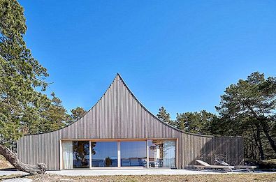 Zweeds vakantiehuis onthult tent-achtige silhouet