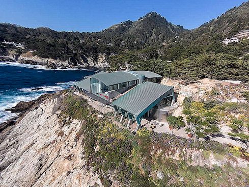 露台海景房屋俯瞰加州海岸
