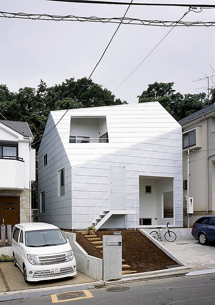 Fascinering av vit minimalism: Hus med trädgårdar i Japan