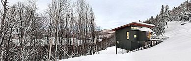 Nhà gỗ trượt tuyết này ở Quebec cũng là một Oasis gia đình cuối tuần