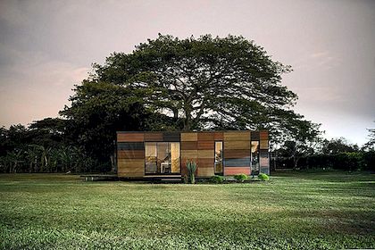 Malý modulární domov v Kolumbii dává zábavu v funkční