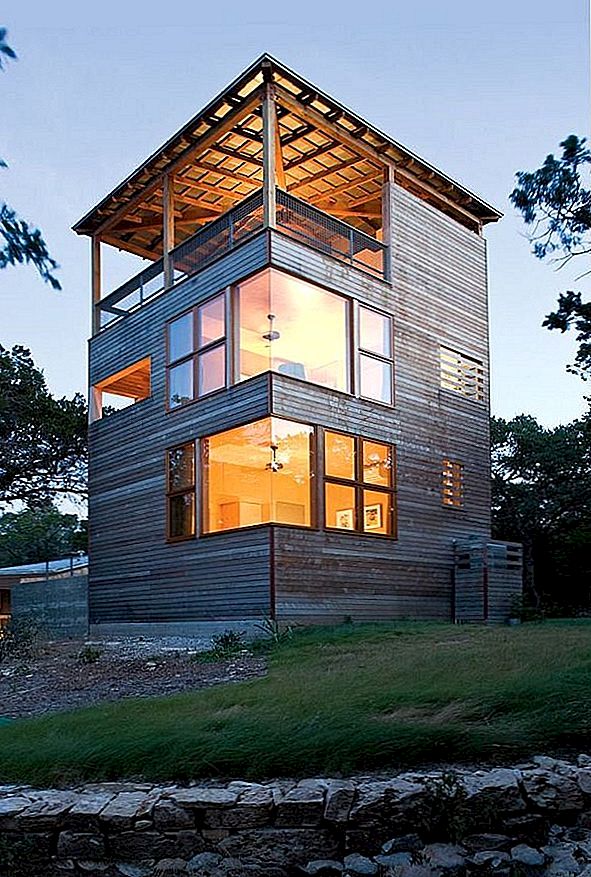 Tower House In Texas