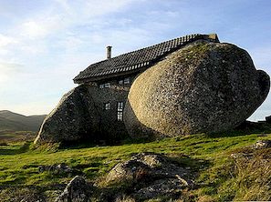 Ongebruikelijke Mountain Home in Portugal