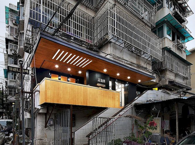中国的充满活力的咖啡馆融合了新旧