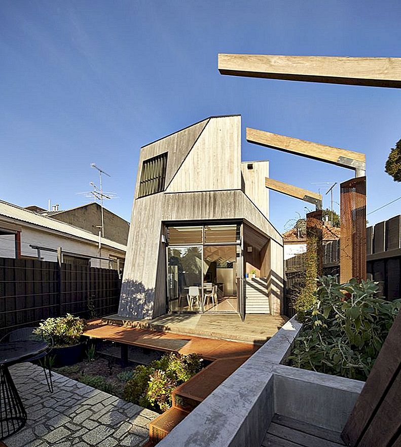 Victorian House Refurbished and Extended In Sculptural Home