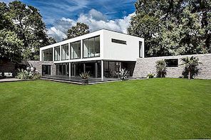 Visuellt fantastisk White Contemporary Home i Southampton