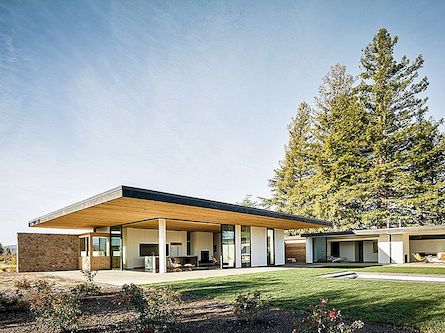 Pozdravni niz otvorenih i zatvorenih prostora: "Kuća se nalazi na dolini" u Kaliforniji