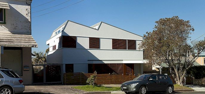 Apsveicams mūsdienu nams ar panorāmas skatu Grīnvičā, Austrālijā