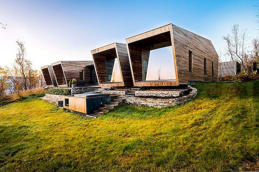 木材和玻璃盒定义了挪威的当代休闲场所