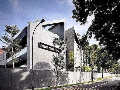 Zen inspirované obydlí s mohutnou moderní architekturou Geometrie: dům 66MRN