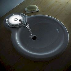 Moderne badkamerkraan - Waterbolletjes