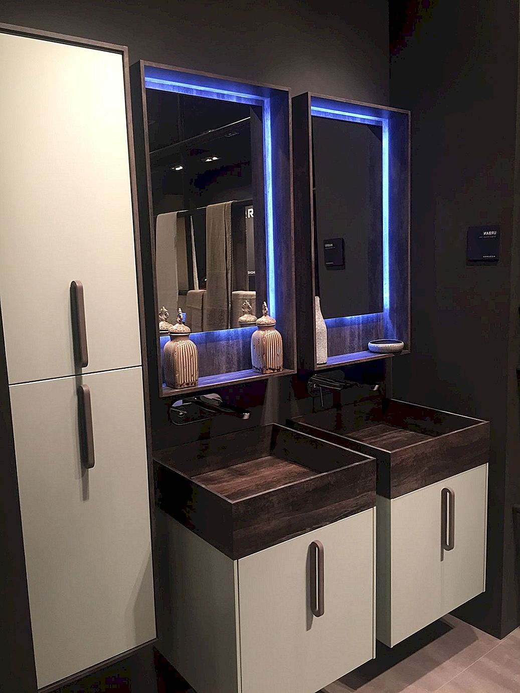 Moderni načini ukrašavanja modernog suvremenog kupaonica