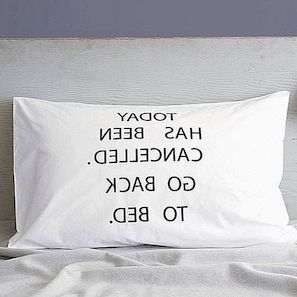 21 Funny dizajna jastučnice za zabavni dekor spavaće sobe
