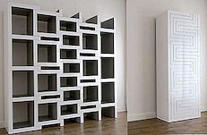 Modulaire boekenkasten met geometrische en sculpturale ontwerpen