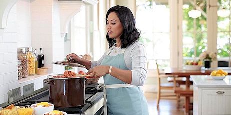 Ayesha Curry je nová řada nádobí je ven a je to úžasné