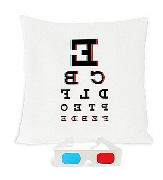 Patikrinkite savo akiratį 3D: "Heather Lins" 3D akių diagramos pagalvė