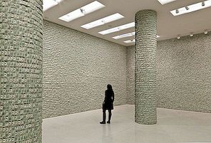 Samtida konstutställning Visar 100 000 $ 1 räkningar på Guggenheim Museum
