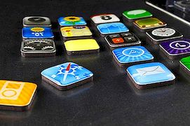 Coole applicatiemagneten: transformeer je koelkast in een enorme iPhone
