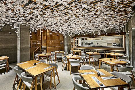 Dvojan dizajn u Španjolskoj inspiriran japanskom kulturom: Nozomi Sushi Bar