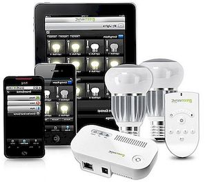 Intressant att kontrollera belysningen i ditt hem via en mobilapp?
