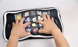 iCushion: Iphone 3GS Shaped Pillow