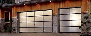 Moderne details om de nadruk te leggen op uw garage