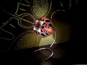 原创的灯罩设计灵感来自异国情调的非洲水果：葫芦灯