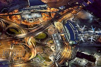 Krachtige luchtfotografie van internationale luchthavens door Jeffrey Milstein