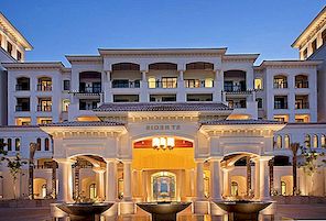 Rafinirani St. Regis Saadiyat Island Resort u Abu Dhabiju