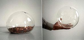 Transparent Glass Piggy Bank: Bubble Bank door Leon Ransmeier
