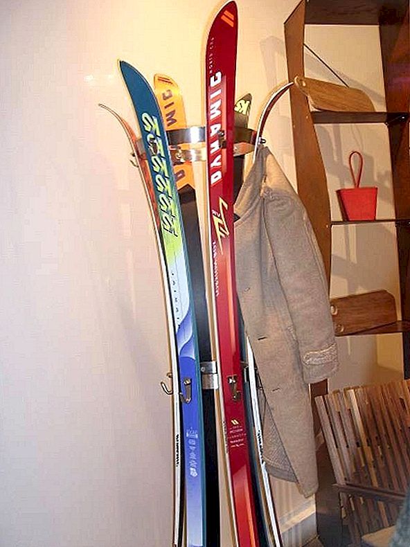 Neobična odjeća za odjeću napravljena od skijanja: Milano, 2010