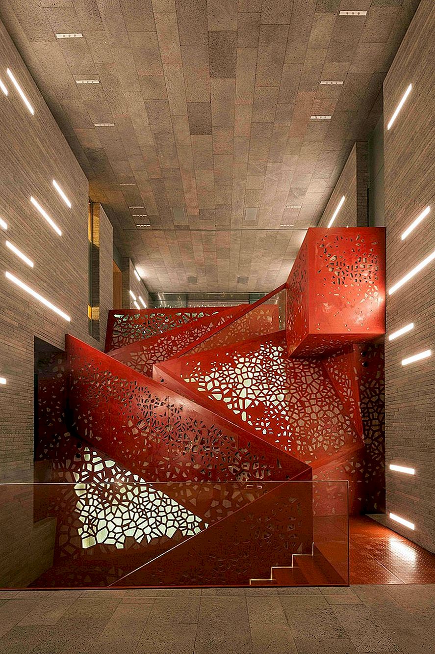 Vizualno 3D perforirano bakro stopnišče, ki ga Arup