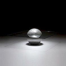 Misterioso tavolo La Luna di Liane Yaroslavsky