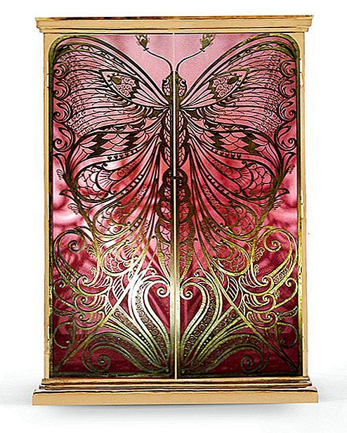 Romantisk "Mademoiselle" armoire av Koket