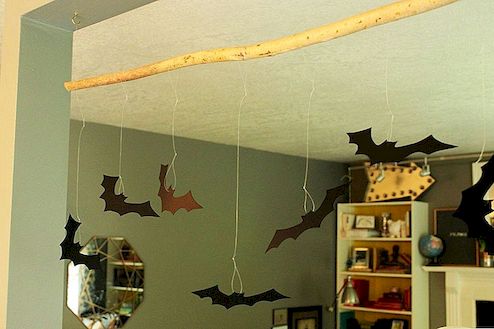 DIY Bat Vješanje Branch - Super jednostavan Halloween Dekoracija