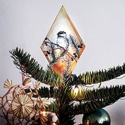 DIY chickadee tree topper dekorace