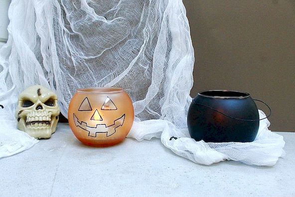 DIY Halloween Jack-O-Lantern och Cauldron Candle Holders