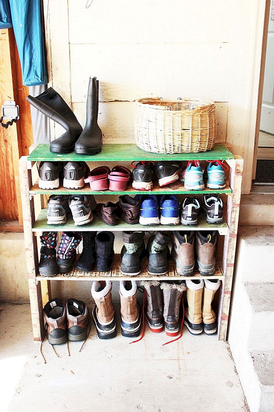 DIY Shoe Storage Shelves voor Garage: een eenvoudig, snel en veelzijdig project