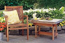 Hoe een Hypertufa-tafel te bouwen voor uw Outdoor Lounge-ruimte