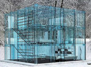 Hur känner du dig om att bo i ett glashus?