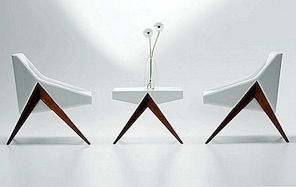 Elegante en originele witte meubelset van Michael Wolk