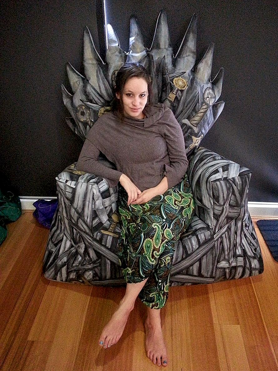 Game of Thrones Enthusiast? Se DIY Iron Throne Bean Bag!
