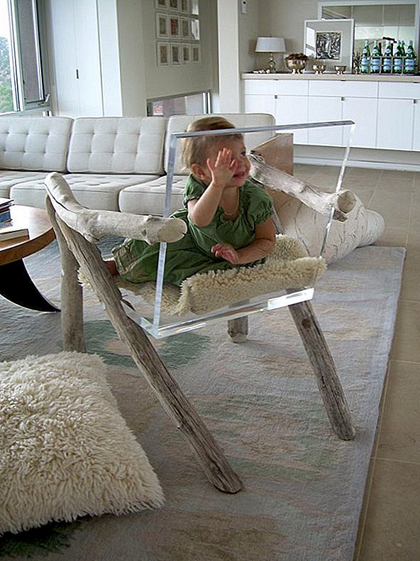 Lätt, organiskt möbelstycke: Bare ben Ghost Chair
